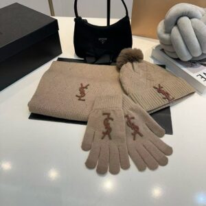 [국내배송]생로랑 양털모자 목도리 장갑 3종세트