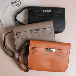 [국내배송]에르메스 켈리 데페쉬 25 파우치 클러치백