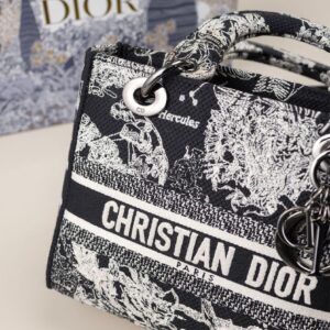 [국내배송]디올 [Christian Dior] 수입고급 Lady D-Lite 미디엄 백