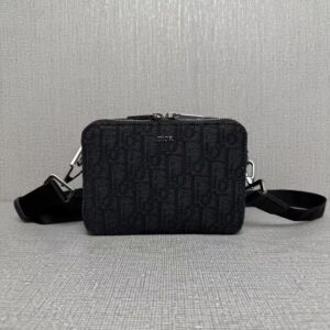 [국내배송]디올 스트랩 파우치 크로스백