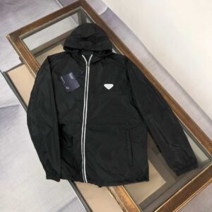 [국내배송]프라다 화이트 와펜 바람막이