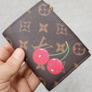 [국내배송]루이비통 체리 리사 월릿