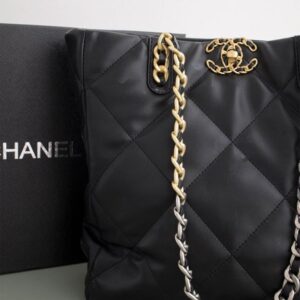 [국내배송]샤넬 [Chanel] 수입고급 Chanel 19 Shopping Bag Shiny Lambskin & Gold Black