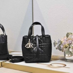 [국내배송]디올 뚜즈흐 버티컬