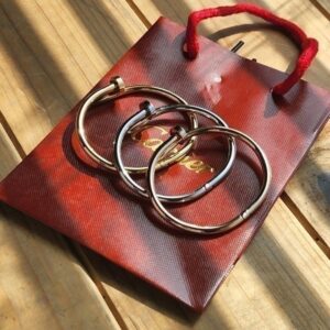 [국내배송]까르띠에 저스트 앵 끌루 브라이슬릿 못팔찌